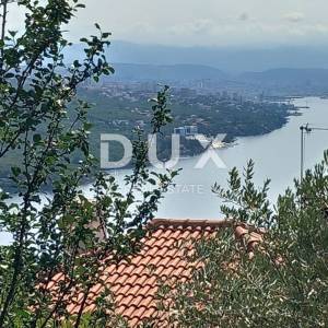 OPATIJA, POBRI - Prekrasna mediteranska kuća s fenomenalnim pogledom i velikom okućnicom