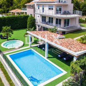 OPATIJA, POBRI – privatna kuća s bazenom i garažom u mirnom naselju, blizu Opatije