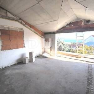 OPATIJA, POBRI - Prostrani stan 130 m2 - POGLED NA MORE!!