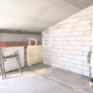 OPATIJA, POBRI - Prostrani stan 130 m2 - POGLED NA MORE!!