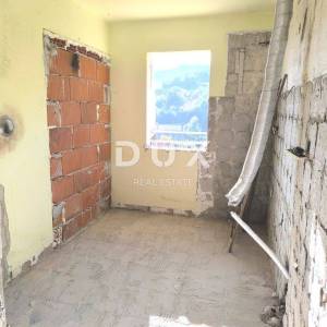 OPATIJA, POBRI - Prostrani stan 130 m2 - POGLED NA MORE!!