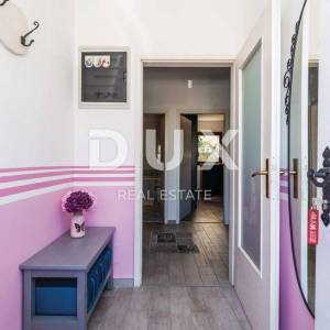 OPATIJA, POBRI - samostojeća kuća 170m2 s pogledom na more i bazenom + okoliš 700m2