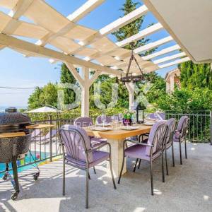 OPATIJA, POBRI - samostojeća kuća 170m2 s pogledom na more i bazenom + okoliš 700m2