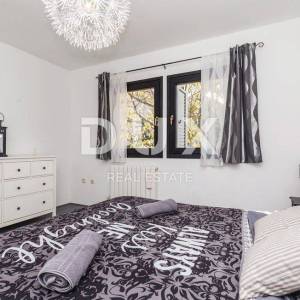 OPATIJA, POBRI - samostojeća kuća 170m2 s pogledom na more i bazenom + okoliš 700m2