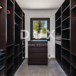 OPATIJA, POBRI - samostojeća kuća 170m2 s pogledom na more i bazenom + okoliš 700m2