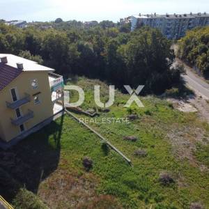 OPATIJA, POBRI - samostojeća kuća 580m² s pogledom na more + okućnica 3200m2