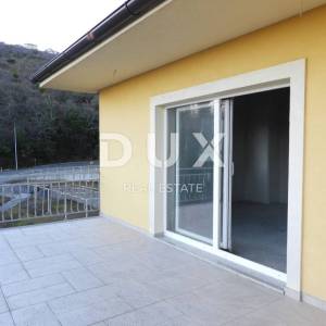 OPATIJA, POBRI - samostojeća kuća 580m² s pogledom na more + okućnica 3200m2