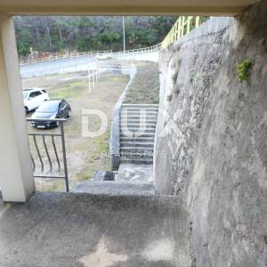 OPATIJA, POBRI - samostojeća kuća 580m² s pogledom na more + okućnica 3200m2
