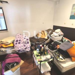 OPATIJA, POBRI - Trosoban stan s 2 kupatila i okućnicom za radnike