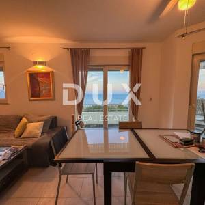 OPATIJA, POBRI - veći stan u novijoj gradnji s panoramskim pogledom na more, 3 minute od Opatije
