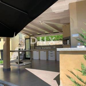 OPATIJA, POBRI - villa 404.85m2 s bazenom i panoramskim pogledom na more