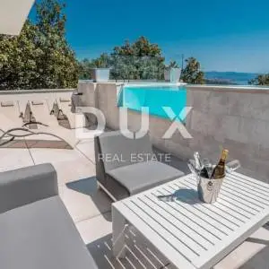 OPATiJA, POBRI- villa 500m2 s panoramskim pogledom na more i bazenom na krovu + okoliš 800m2