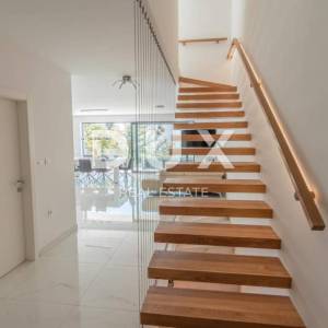 OPATiJA, POBRI- villa 500m2 s panoramskim pogledom na more i bazenom na krovu + okoliš 800m2