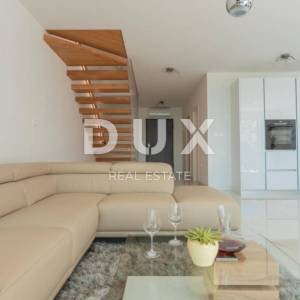 OPATiJA, POBRI- villa 500m2 s panoramskim pogledom na more i bazenom na krovu + okoliš 800m2