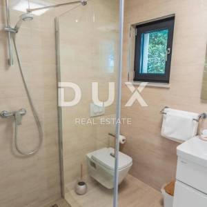 OPATiJA, POBRI- villa 500m2 s panoramskim pogledom na more i bazenom na krovu + okoliš 800m2