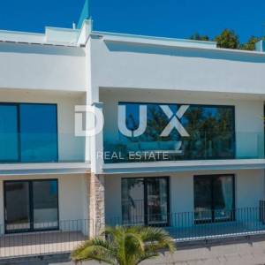 OPATiJA, POBRI- villa 500m2 s panoramskim pogledom na more i bazenom na krovu + okoliš 800m2