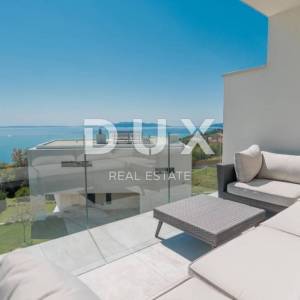 OPATiJA, POBRI- villa 500m2 s panoramskim pogledom na more i bazenom na krovu + okoliš 800m2