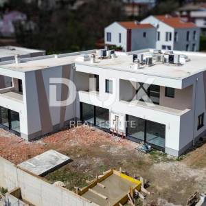 OPATIJA, POBRI - Villa u nizu 179m2 s pogledom na more + uređena okućnica 250m2