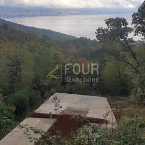 Opatija, Poljane, građevinsko zemljište za vilu s bazenom