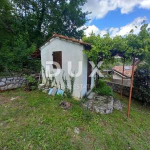 OPATIJA, POLJANE - Prekrasna samostojeća kuća s bazenom, garažom i pogledom na more