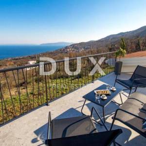 OPATIJA, POLJANE - Vila s bazenom, terasom i panoramskim pogledom na more