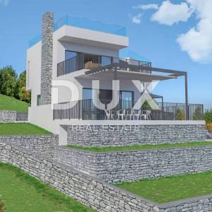 OPATIJA, POLJANE - zemljište 4400m2 s građevinskom dozvolom za vilu s bazenom i pogledom na more