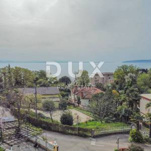OPATIJA - prekrasna vila 200 metara od plaže s panoramskim pogledom na more i bogatom okućnicom