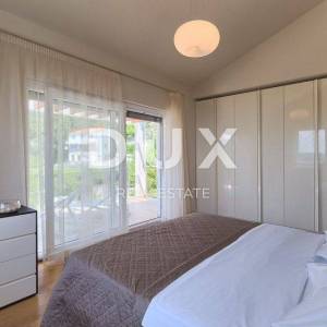 OPATIJA - prekrasna vila s bazenom, panoramskim pogledom na more i potpunom privatnošću