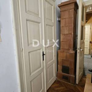 OPATIJA - Prostrani stan s pogledom u secesijskoj vili s puno potencijala, 152m2