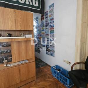 OPATIJA - Prostrani stan s pogledom u secesijskoj vili s puno potencijala, 152m2