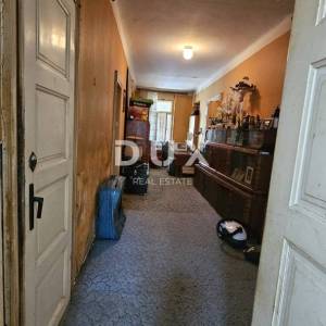 OPATIJA - Prostrani stan s pogledom u secesijskoj vili s puno potencijala, 152m2