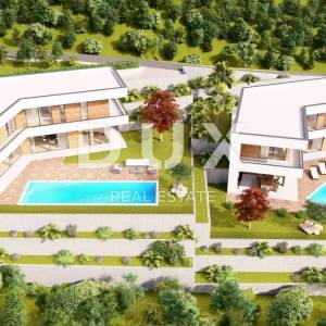 OPATIJA RIVIERA - atraktivno zemljište s građevinskom dozvolom za gradnju dvije vile s bazenom i pogledom na more