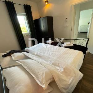 OPATIJA RIVIERA – moderno renovirana kuća s bazenom i prostranom okućnicom u Mošćeničkoj Dragi