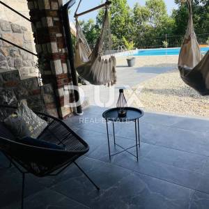 OPATIJA RIVIERA – moderno renovirana kuća s bazenom i prostranom okućnicom u Mošćeničkoj Dragi