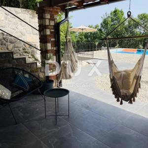OPATIJA RIVIERA – moderno renovirana kuća s bazenom i prostranom okućnicom u Mošćeničkoj Dragi