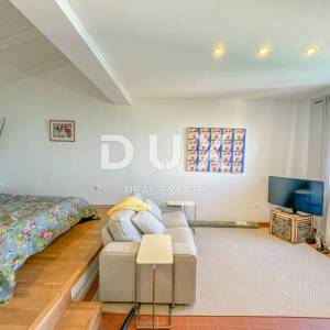 OPATIJA RIVIERA - privatna vila posebnog rasporeda s bazenom i panoramskim pogledom na more