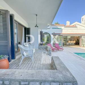 OPATIJA RIVIERA - privatna vila posebnog rasporeda s bazenom i panoramskim pogledom na more