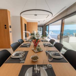 OPATIJA RIVIERA - remek djelo arhitekta - vila s unutarnjim i vanjskim bazenom, panoramski pogled na more