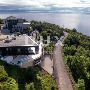 OPATIJA RIVIERA - remek djelo arhitekta - vila s unutarnjim i vanjskim bazenom, panoramski pogled na more