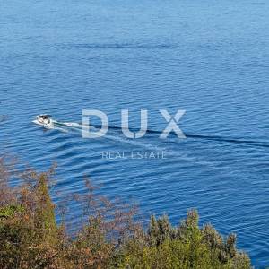 OPATIJA, RIVIERA - zemljište za izgradnju kuće s bazenom 300m od plaže, top pozicija, panoramski pogled na more