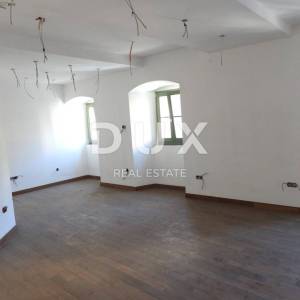 OPATIJA  - stan 185m2 sa pogledom na more