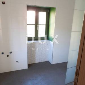 OPATIJA  - stan 185m2 sa pogledom na more