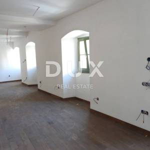 OPATIJA  - stan 185m2 sa pogledom na more