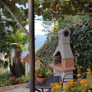 OPATIJA - Stan 2. RED OD MORA!! 140m2 s pogledom na Kvarner