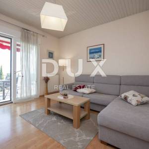 OPATIJA - Stan 2. RED OD MORA!! 140m2 s pogledom na Kvarner za najam
