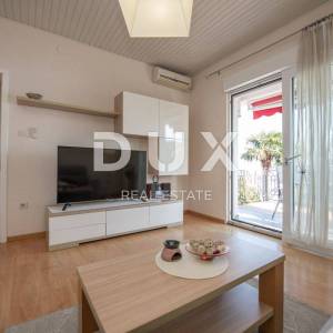 OPATIJA - Stan 2. RED OD MORA!! 140m2 s pogledom na Kvarner za najam