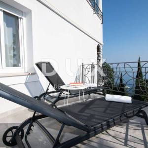 OPATIJA - Stan 2. RED OD MORA!! 140m2 s pogledom na Kvarner za najam