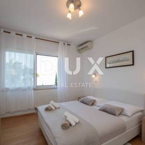 OPATIJA - Stan 2. RED OD MORA!! 140m2 s pogledom na Kvarner za najam