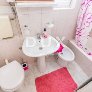 OPATIJA - Stan 2. RED OD MORA!! 140m2 s pogledom na Kvarner za najam