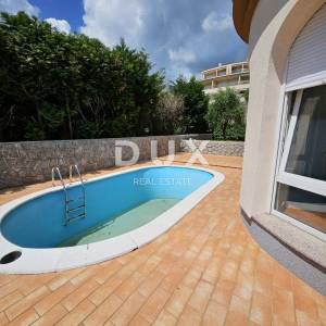 OPATIJA - stan 3S+DB 150m2 s pogledom na more i bazenom + okoliš 250m2